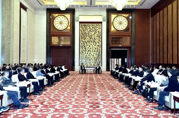 叶建春省长.jpg